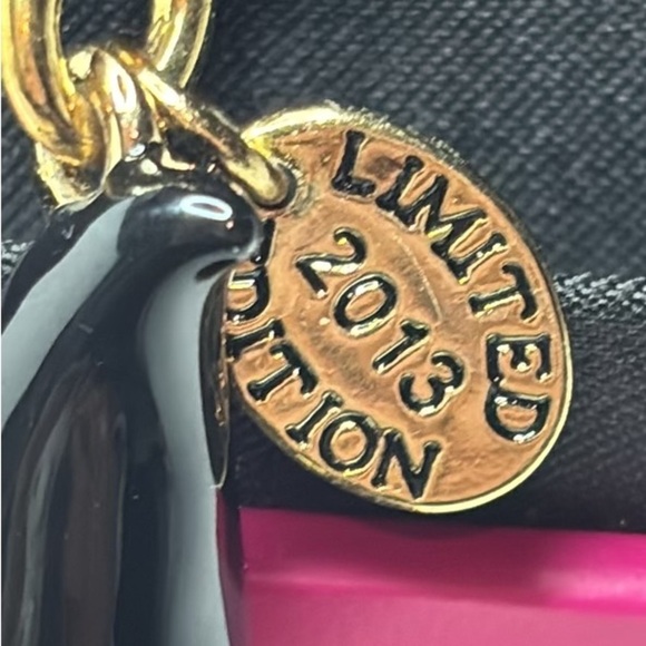 JUICY COUTURE Rare 2013 Limited Edition Wicked Couture Hat Charm - Picture 7 of 7